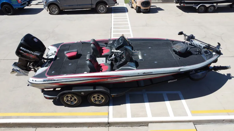 Slide: The Image of Triton 20 TrX Patriot 2018 - 14