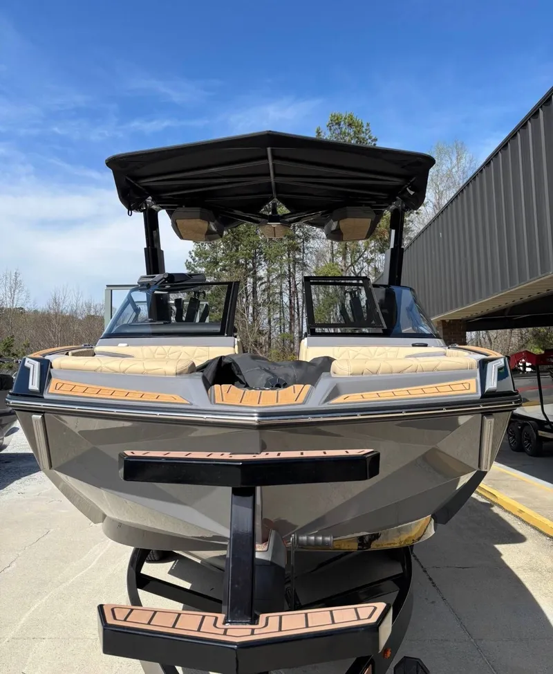 Slide: The Image of Nautique Super Air Nautique G23 Paragon 2023 - 11