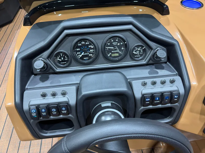 Slide: The Image of Dashboard of Bentley Pontoons Legacy 220 QSB Swingback 2026. - 13