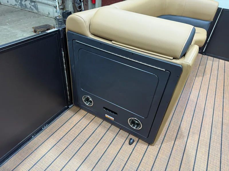 Slide: The Image of Interior of Bentley Pontoons Legacy 220 QSB Swingback 2026. - 27