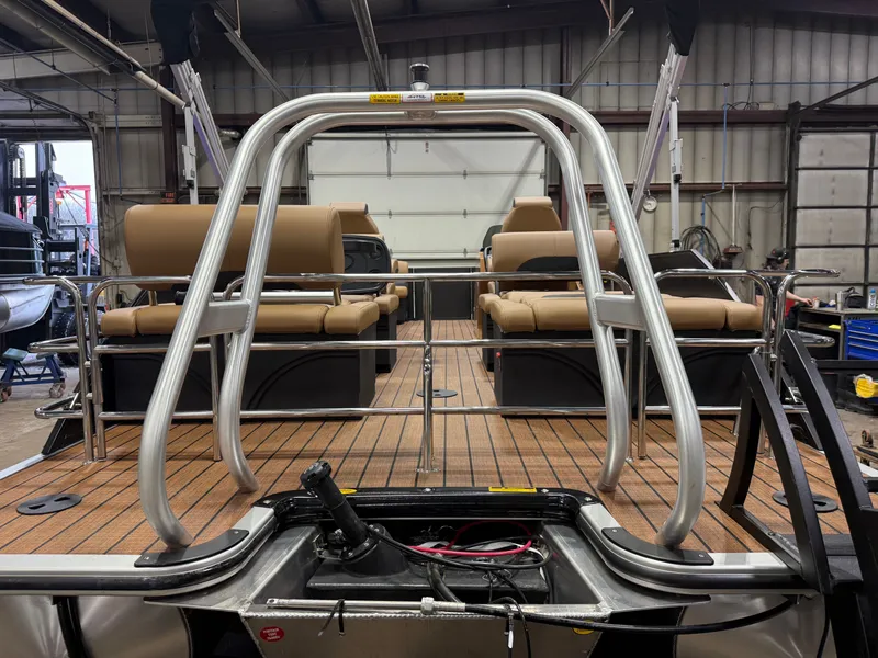 Slide: The Image of 2026 Bentley Pontoons Legacy 220 QSB with Honda 4-Stroke EFI interior view. - 42