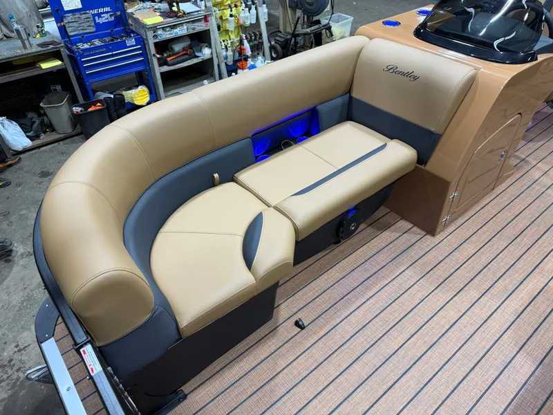 Slide: The Image of Interior of 2026 Bentley Pontoons Legacy 220 QSB with luxurious seating. - 7