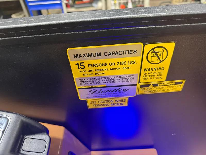 Slide: The Image of Safety label on Bentley Pontoons Legacy 220 Navigator DL 2026. - 16