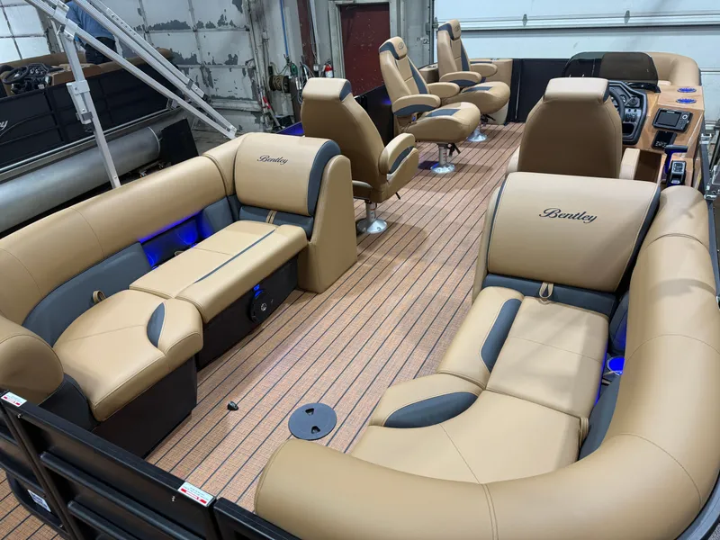 Slide: The Image of Interior of Bentley Pontoons Legacy 220 Navigator DL Quad Lounge 2026. - 20