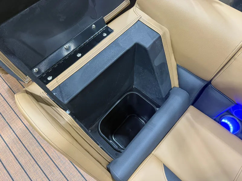 Slide: The Image of Interior of Bentley Pontoons Legacy 220 Navigator DL 2026. - 22