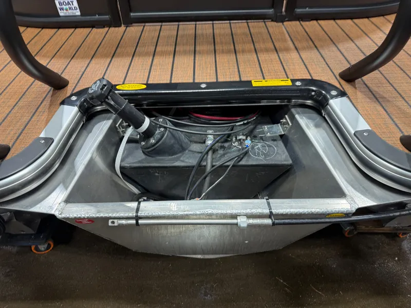 Slide: The Image of 2026 Bentley Pontoons Legacy 220 Navigator DL battery compartment. - 39