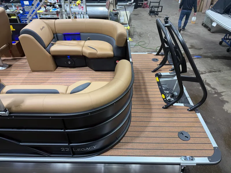 Slide: The Image of Interior of Bentley Pontoons Legacy 220 Navigator DL Quad Lounge 2026. - 5