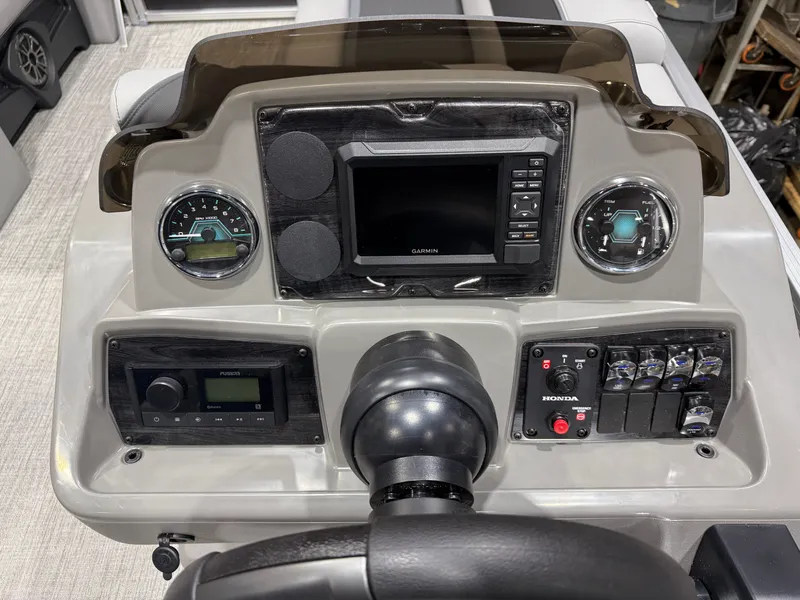 Slide: The Image of Tahoe Sport Rear Fish 2180 & 4-Stroke $31995 2026 - 13