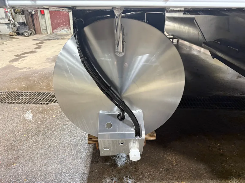 Slide: The Image of 2026 Tahoe Sport Rear Fish 2180, aluminum component close-up. - 39