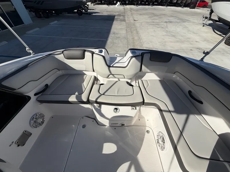 Slide: The Image of Yamaha SX190 2020 - 17