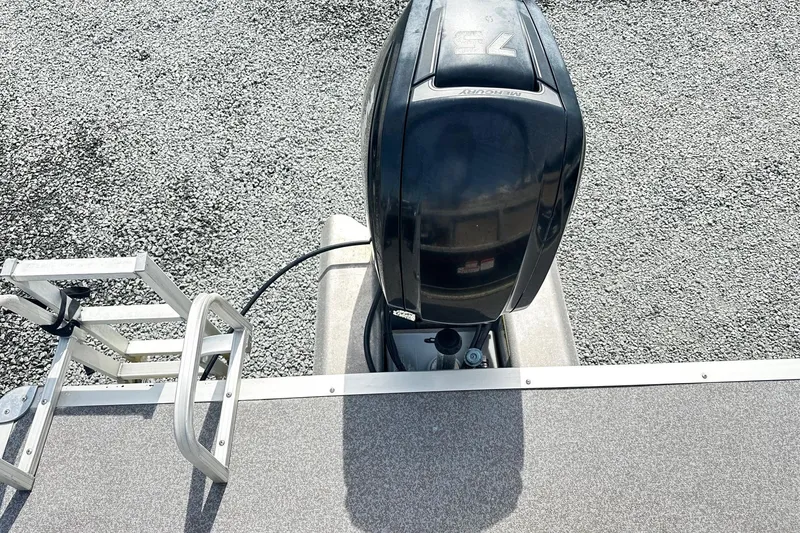 Slide: The Image of 2018 Sun Tracker Party Barge 18 DLX with Mercury 75 engine and boarding ladder. - 24