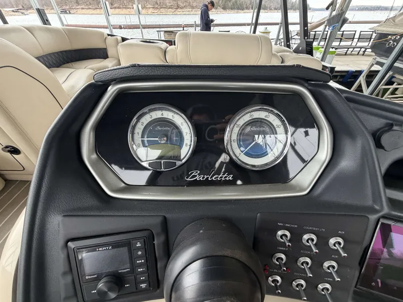 Slide: The Image of Barletta L25UE 2020 - 14