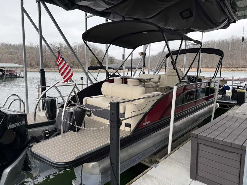 Slide: The Image of Barletta L25UE 2020 - 3