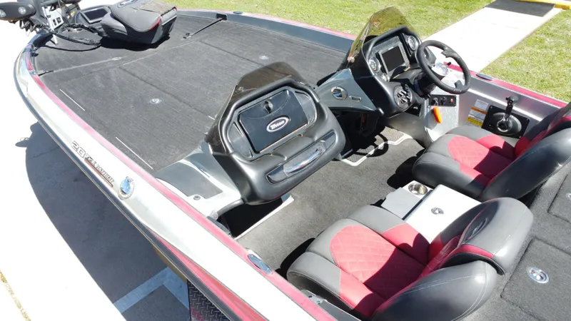 Slide: The Image of Triton 20 TrX Patriot 2018 - 26