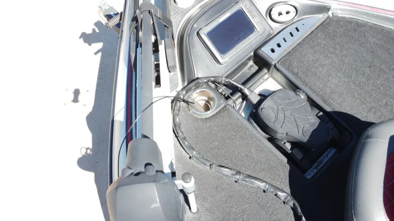 Slide: The Image of Triton 20 TrX Patriot 2018 - 29