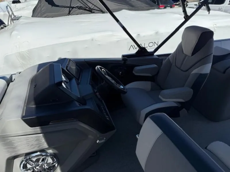 Slide: The Image of Avalon Catalina Entertainer 2025 - 9