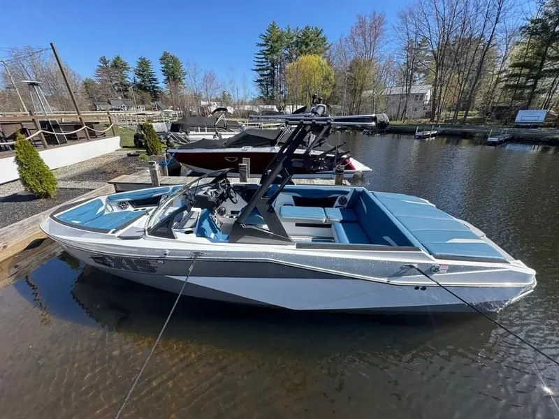 Slide: The Image of Axis T220 2022 - 12