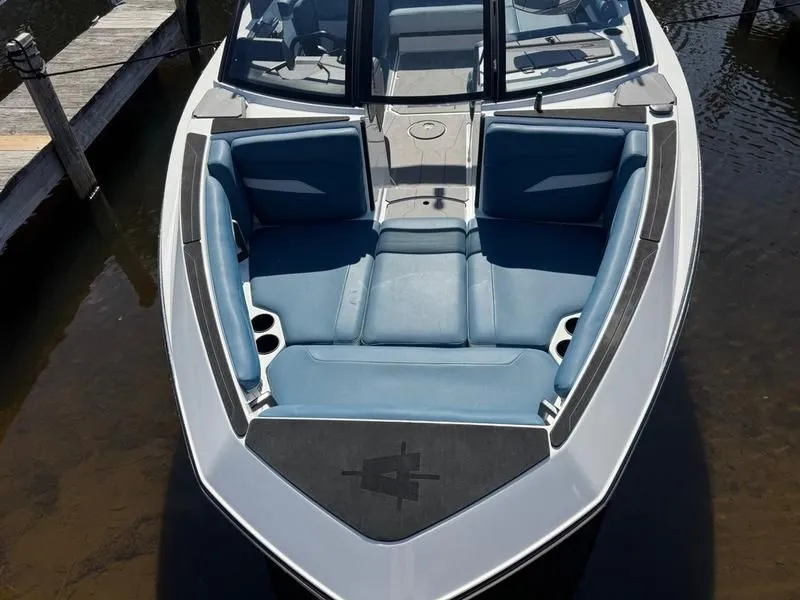 Slide: The Image of Axis T220 2022 - 18