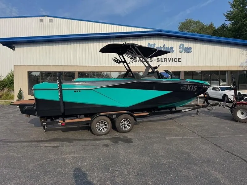 The Image of Axis T250 2022 - undefined