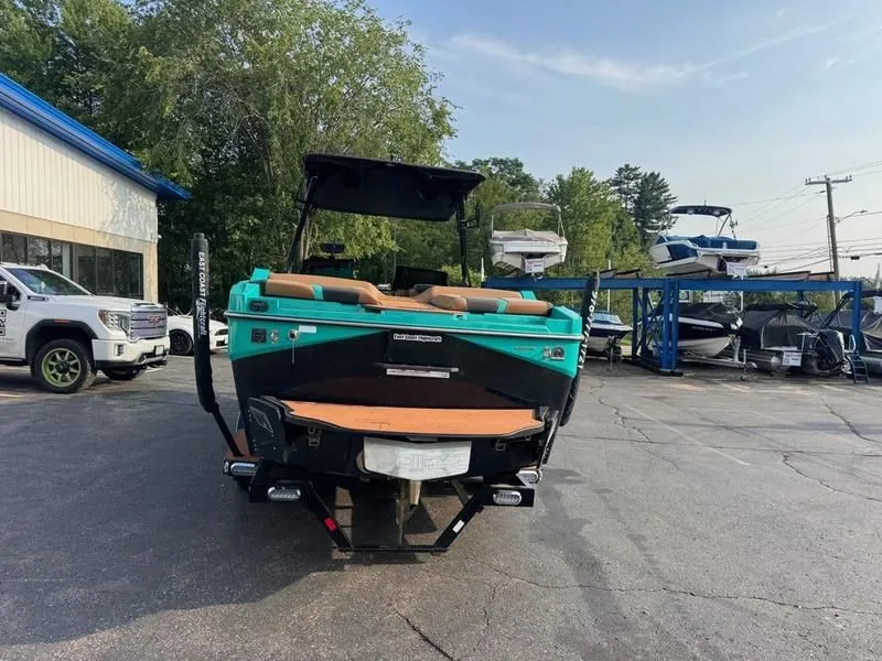 Slide: The Image of Axis T250 2022 - 15