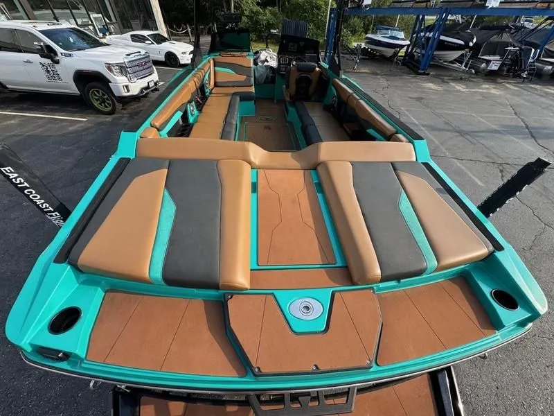 Slide: The Image of Axis T250 2022 - 19