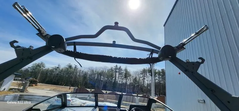 Slide: The Image of Malibu Wakesetter 22 MXZ 2025 - 17