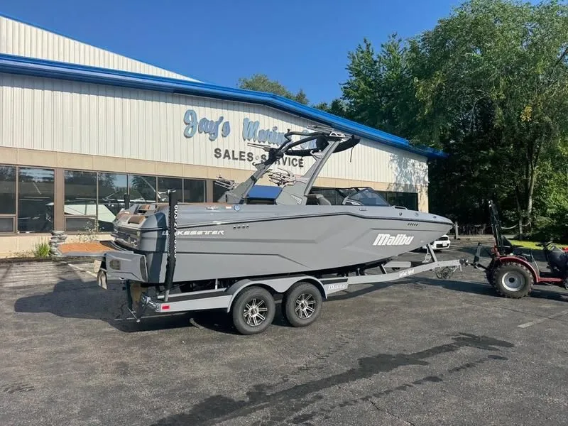 Slide: The Image of Malibu Wakesetter 22 MXZ 2025 - 3