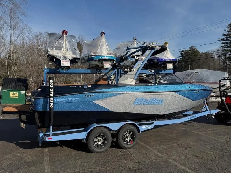 Slide: The Image of Malibu Wakesetter 23 LSV 2026 - 7