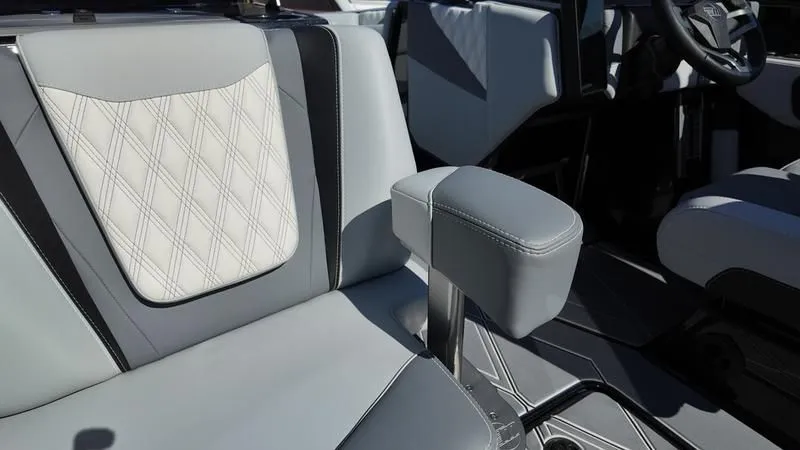 Slide: The Image of Malibu M230 2025 - 11