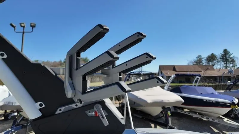 Slide: The Image of Malibu M230 2025 - 21