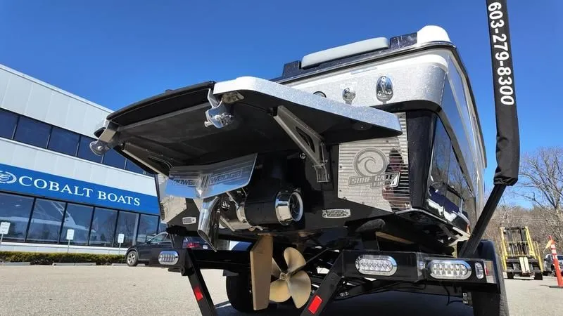 Slide: The Image of Malibu M230 2025 - 27