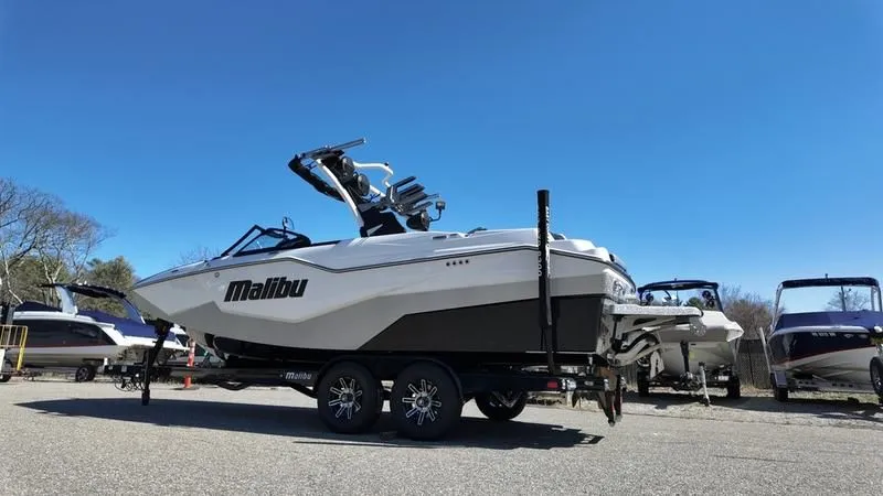 Slide: The Image of Malibu M230 2025 - 7