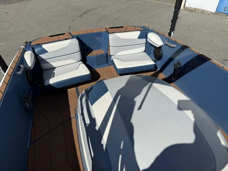 Slide: The Image of Malibu TXi 2024 - 17