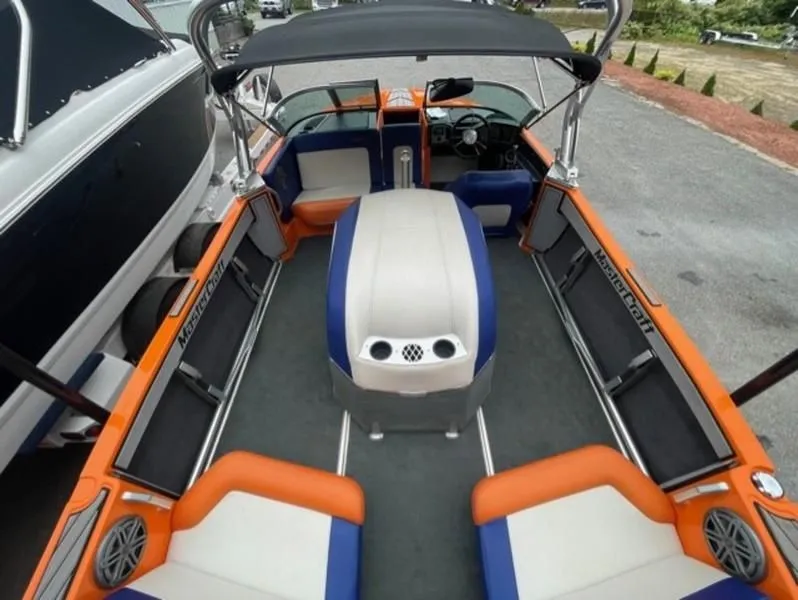 Slide: The Image of MasterCraft ProStar 2017 - 11