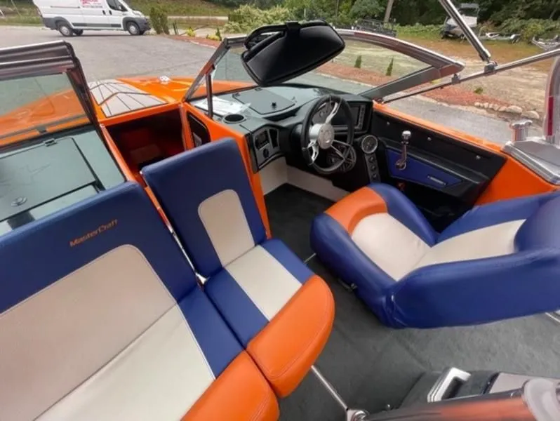 Slide: The Image of MasterCraft ProStar 2017 - 15