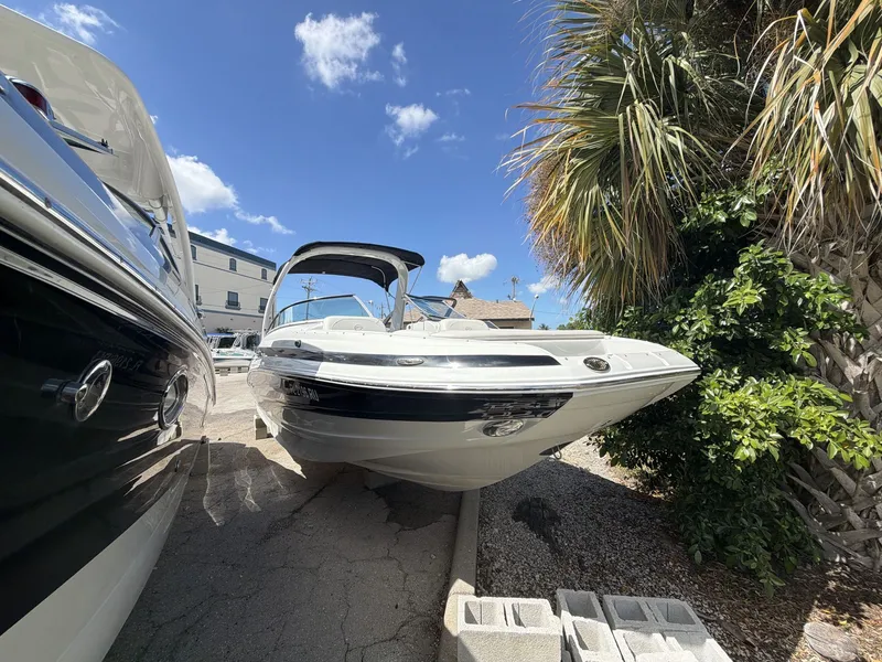 The Image of Crownline Boats Eclipse E26 XS 2019 - 1