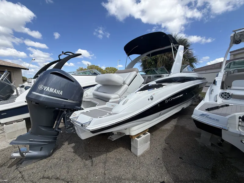 Slide: The Image of Crownline Boats Eclipse E26 XS 2019 - 15