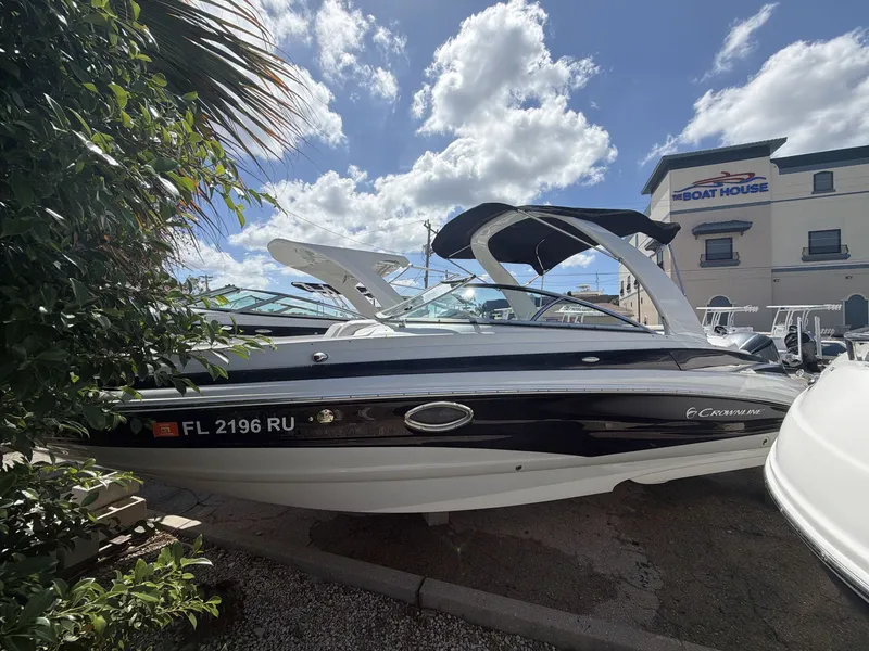 Slide: The Image of Crownline Boats Eclipse E26 XS 2019 - 4