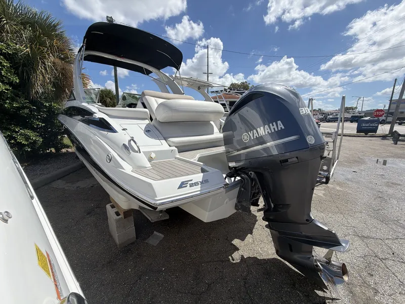 Slide: The Image of Crownline Boats Eclipse E26 XS 2019 - 5