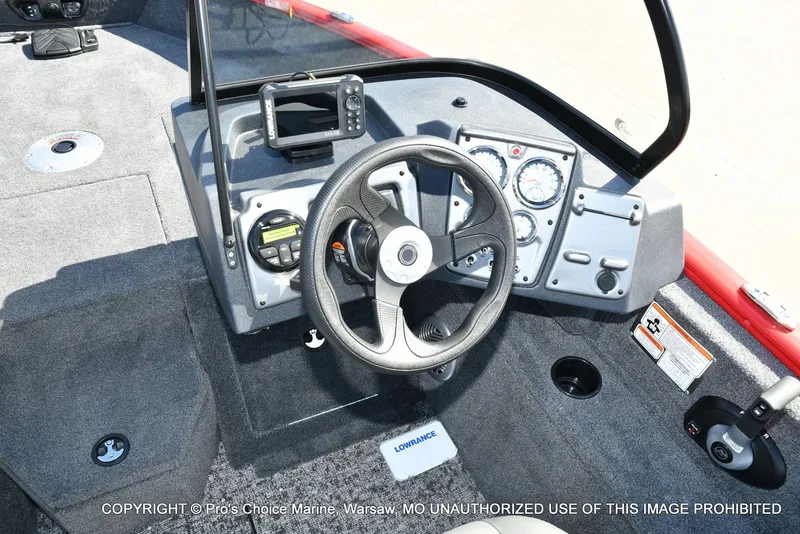 Slide: The Image of Tracker Pro Guide V-175 WT w/150HP 2026 - 10