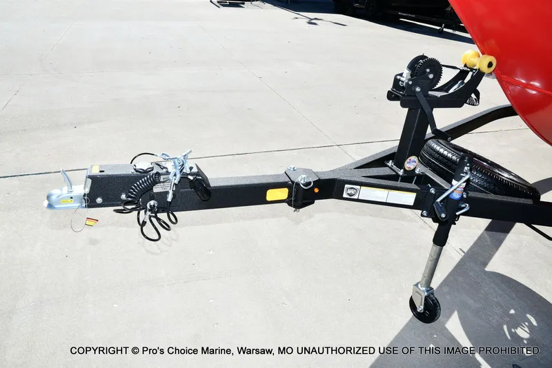 Slide: The Image of Tracker Pro Guide V-175 WT w/150HP 2026 - 27