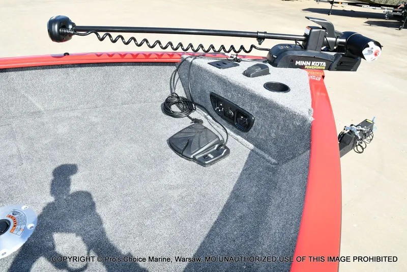 Slide: The Image of Tracker Pro Guide V-175 WT w/150HP 2026 - 5