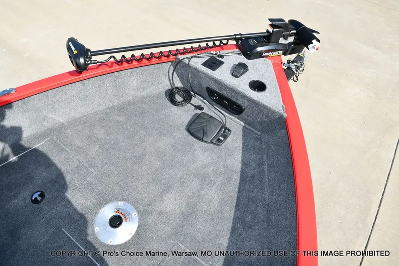 Slide: The Image of Tracker Pro Guide V-175 WT w/150HP 2026 - 52