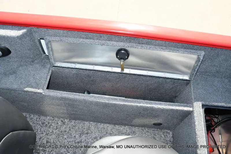 Slide: The Image of Tracker Pro Guide V-175 WT w/150HP 2026 - 58