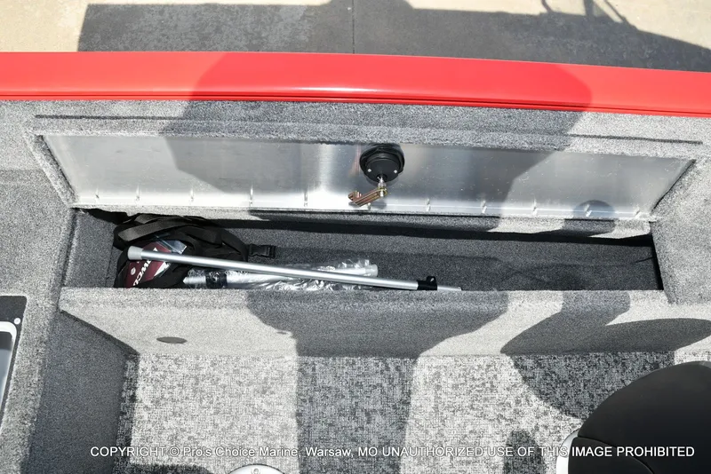 Slide: The Image of Tracker Pro Guide V-175 WT w/150HP 2026 - 61