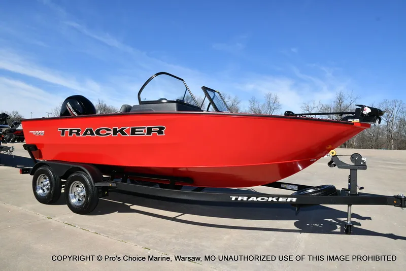 Slide: The Image of Tracker Pro Guide V-175 WT w/150HP 2026 - 75