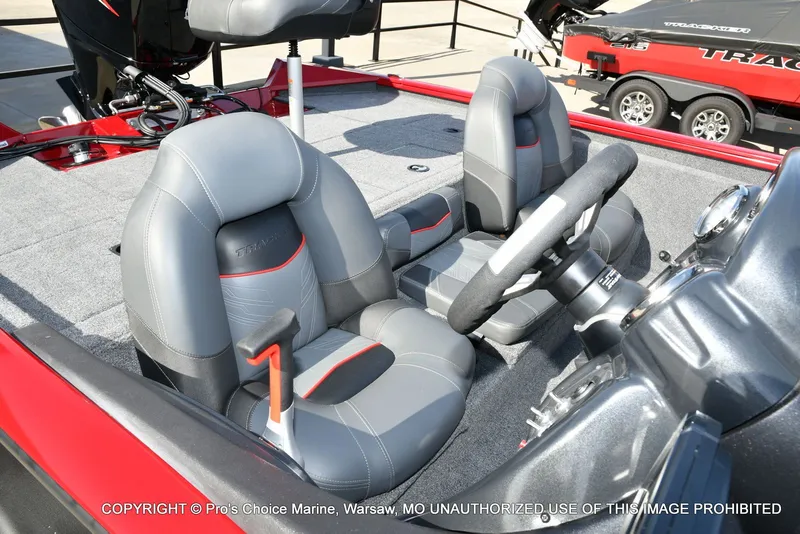 Slide: The Image of Tracker Pro Team 195 Tournament Edition 2024 - 32