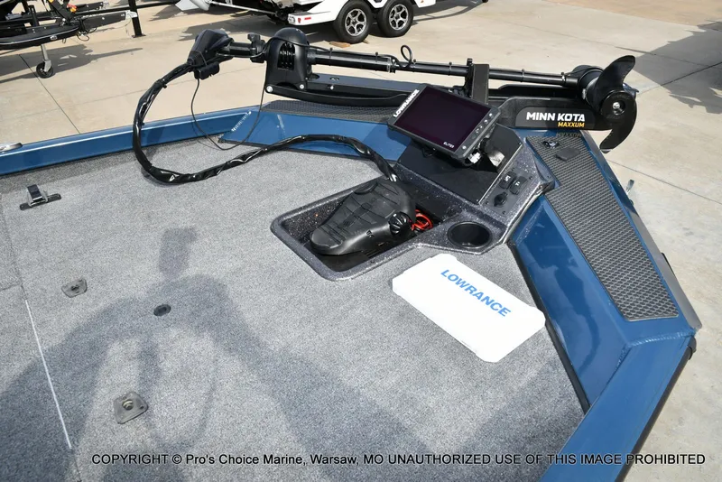 Slide: The Image of Ranger RT198P DUAL CONSOLE 2024 - 3