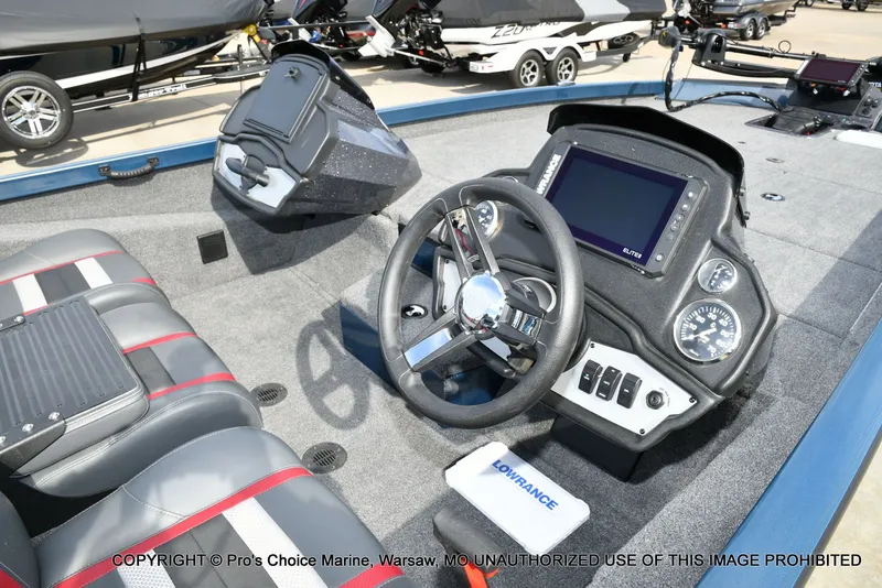 Slide: The Image of Ranger RT198P DUAL CONSOLE 2024 - 32