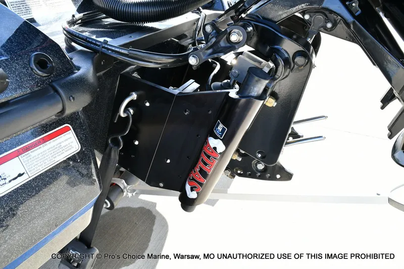 Slide: The Image of Close-up of 2025 Nitro Z21 XL Pro Dual Console boat mechanism. - 10